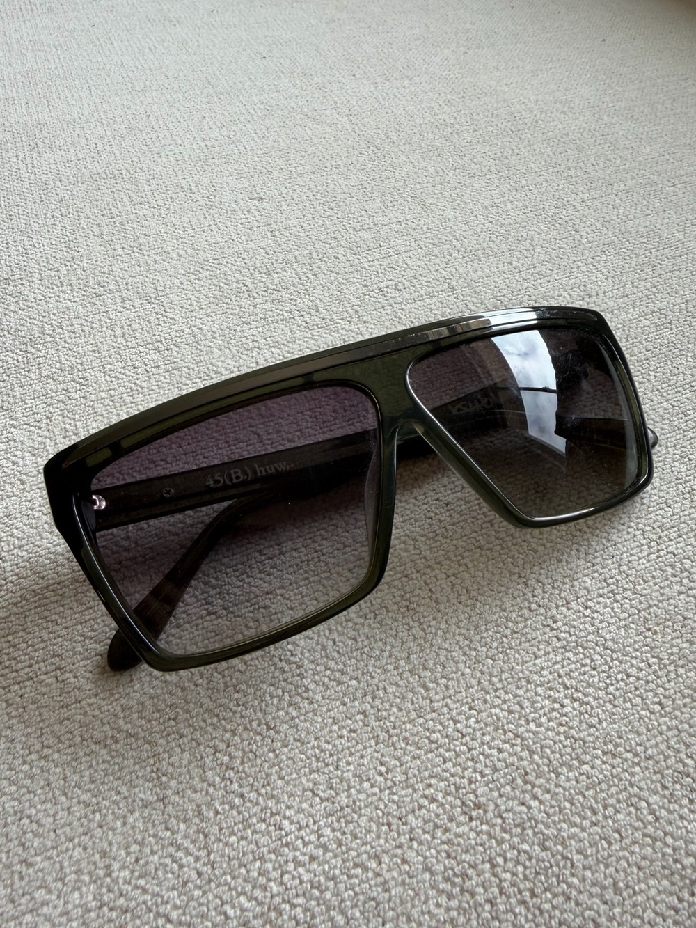KSUBI huw Sunglasses